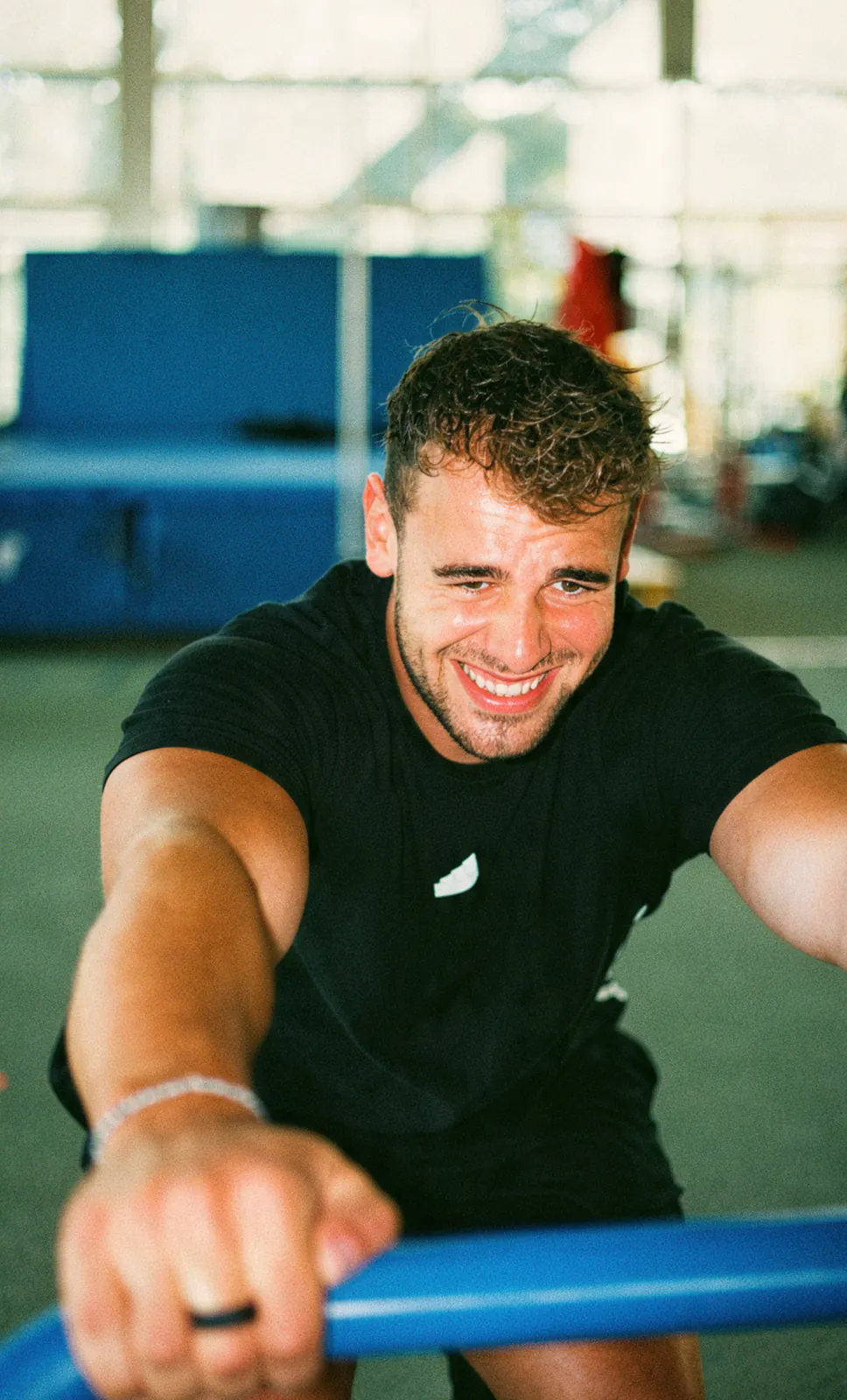 Mika Sosna lacht beim Training